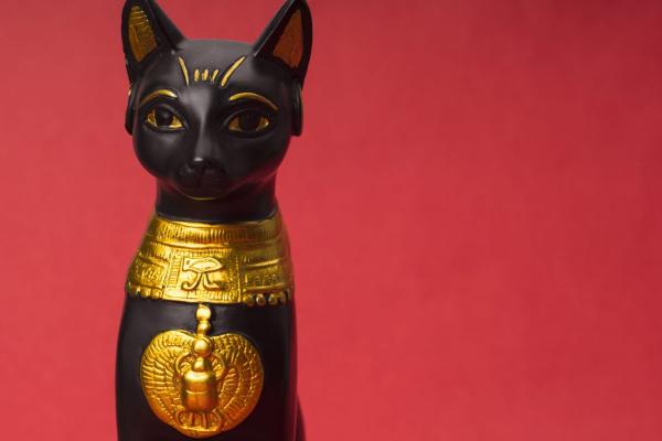 Come si chiama il Dio gatto egizio?